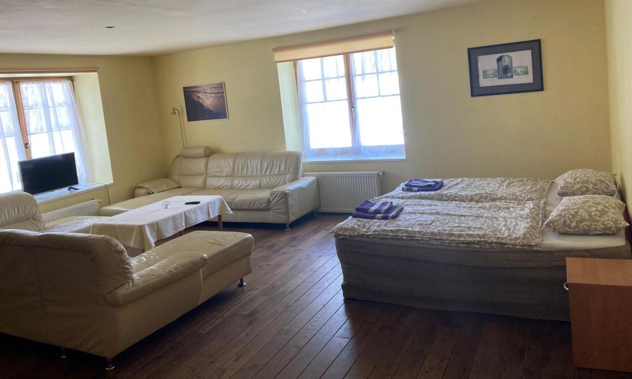 Mezupes Guest House Tūja Екстериор снимка
