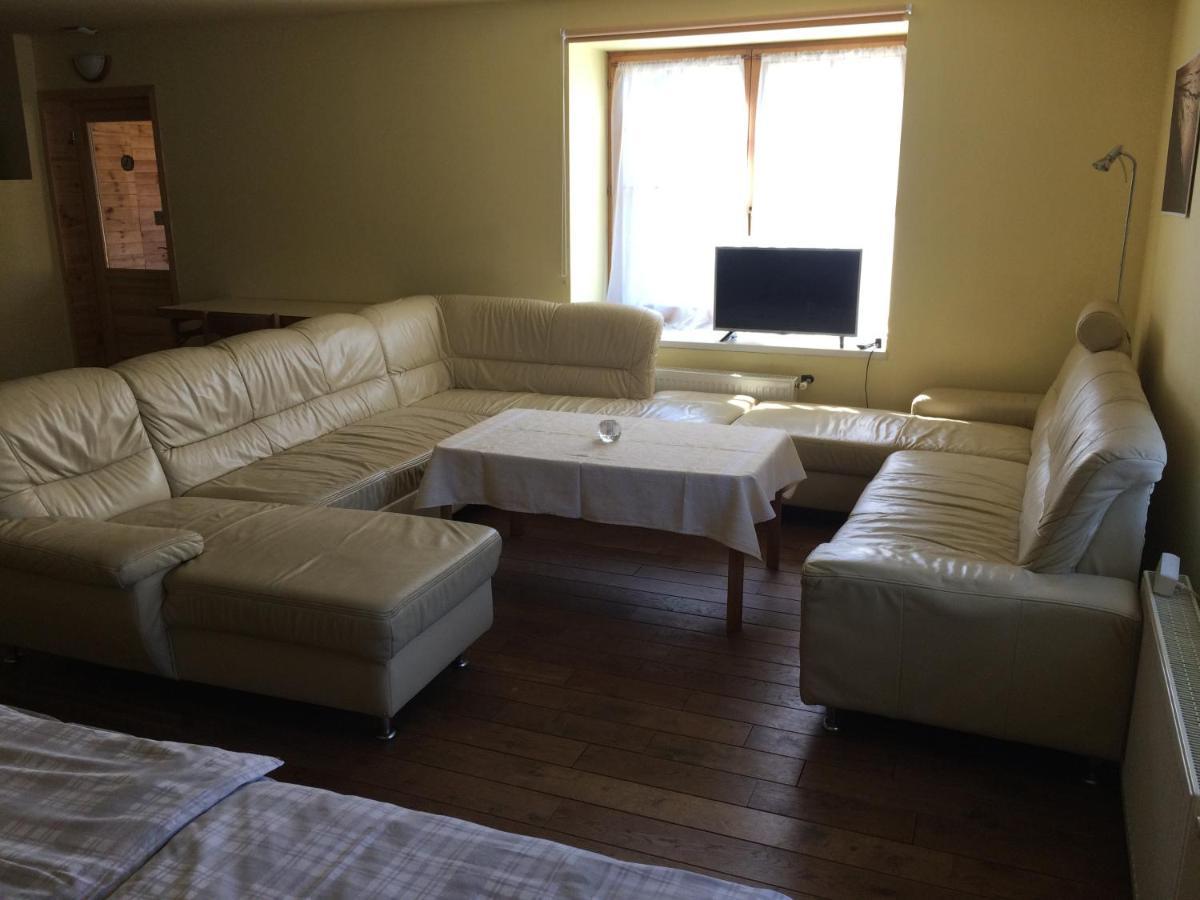 Mezupes Guest House Tūja Екстериор снимка
